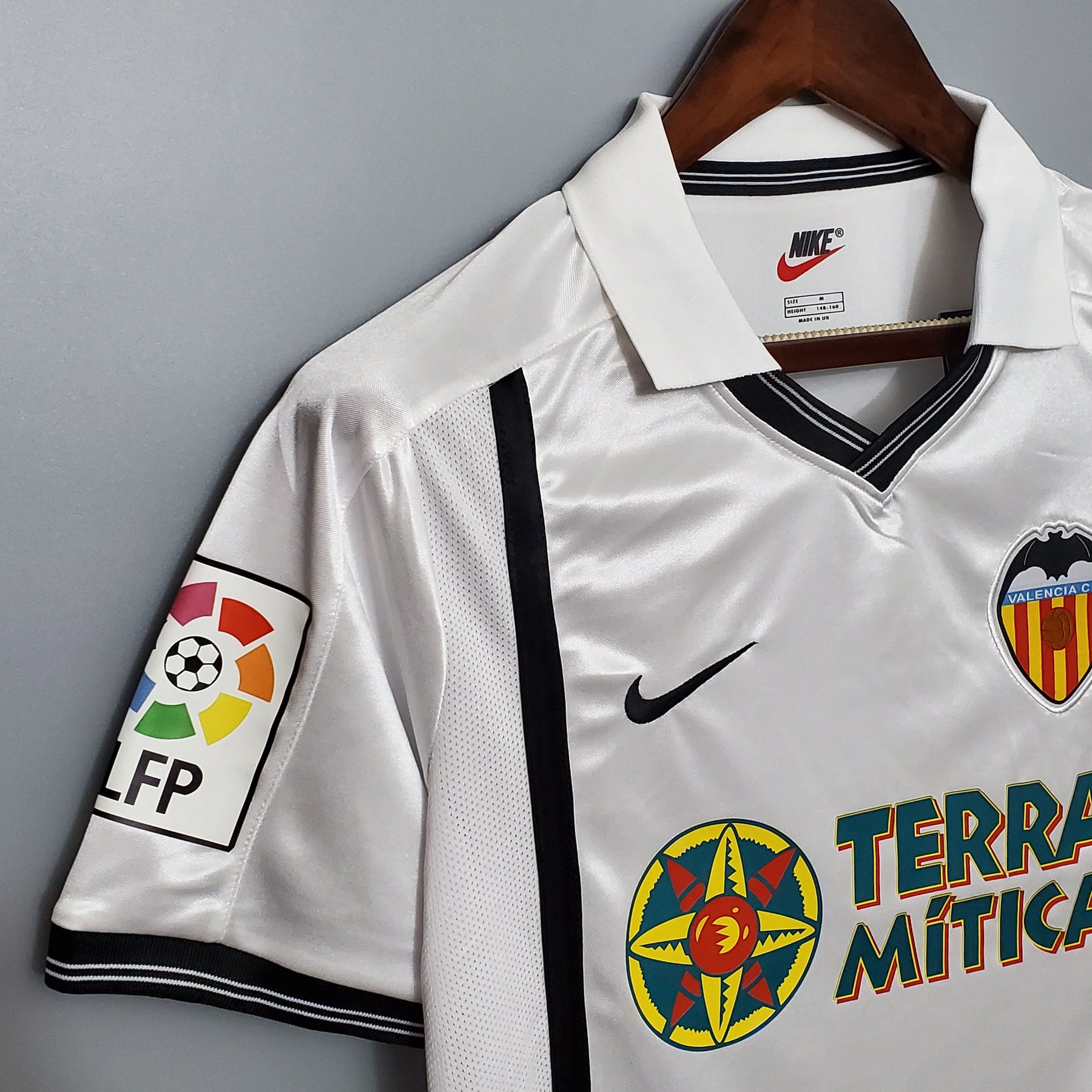 Camisa Valencia Titular 01/02 - Versão Retrô