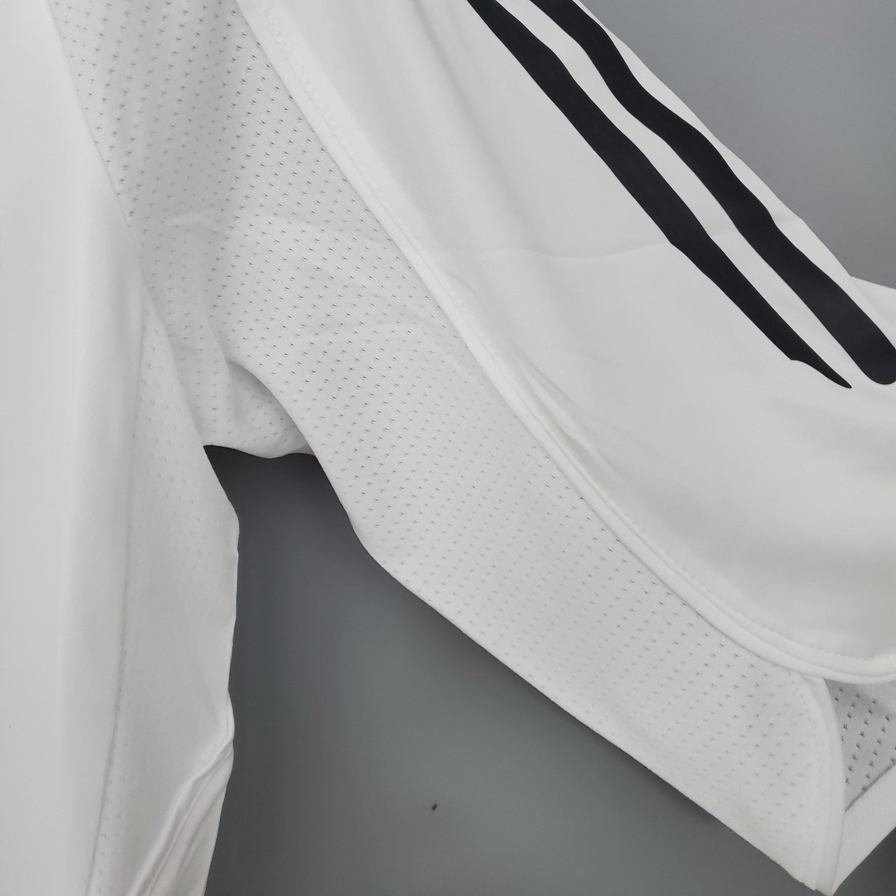 Camisa Real Madrid Titular 05/06 - Versão Retrô