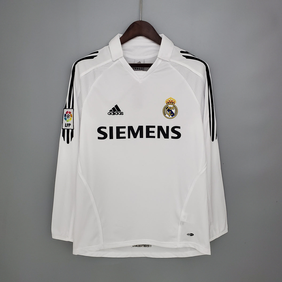 Camisa Real Madrid Titular 05/06 - Versão Retrô Manga Comprida